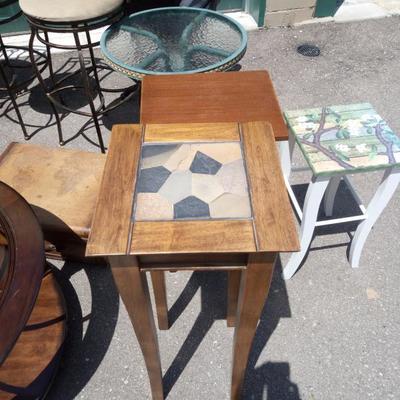 Assorted end tables