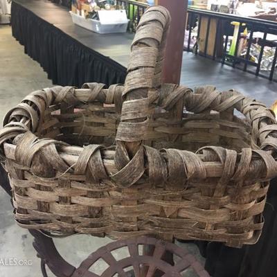 Wicker basket