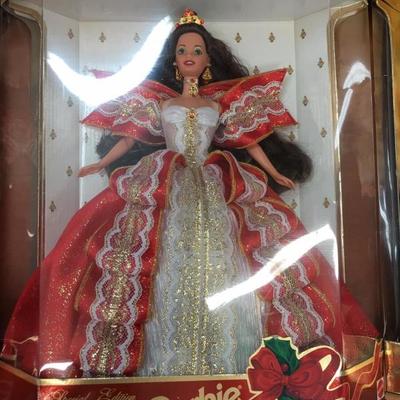 Barbies and Snow White set