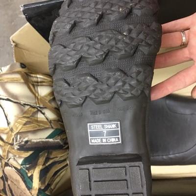 Ducks Unlimited chest wader size 7