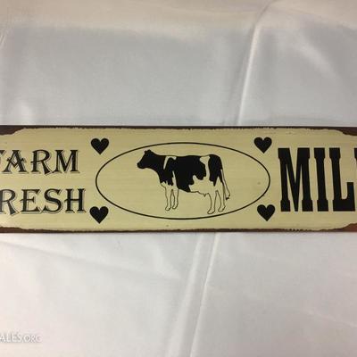 Farm Fresh milk sign