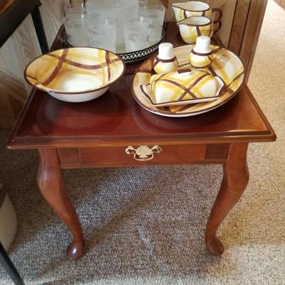 Part of Vernon Kilns China ser..nice end table with drawer