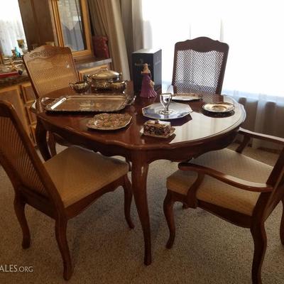 Dining table set with chairs and leaf was $300..now $150 set