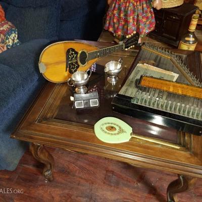 Antique musical instruments MANDOLIN SOLD