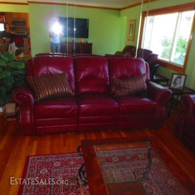 LEATHER LIVING ROOM SUITE WITH RECLINERS