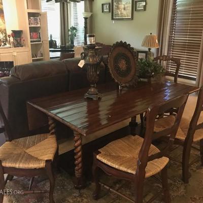 French Country Dining set