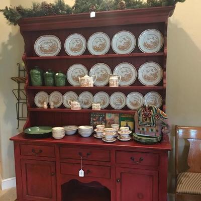 Darling country red hutch