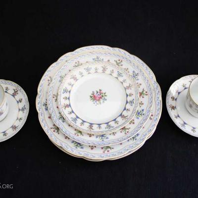 Eight Piece Bernardaud Limoges France Chateaubriand China