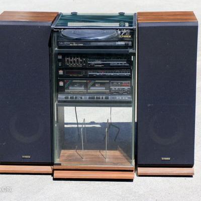 Fisher Stereo System w Turntable
