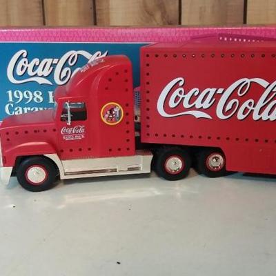 Coca-Cola 1998 holiday caravan truck. New in box.