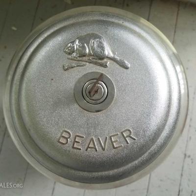 Everyone needs one of these! Machine-o-matic candy dispenser. Beaver. with the key