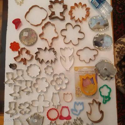 Flowers: Random Cookie Cutters priced 25 cents for plastic, .50 small tin cutters, $5 - $10 dollars for Copper cutters based on size,...