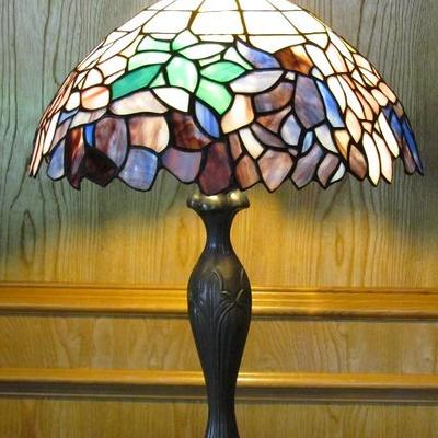 Tiffany Style Stain Glass Accent Table Lamp