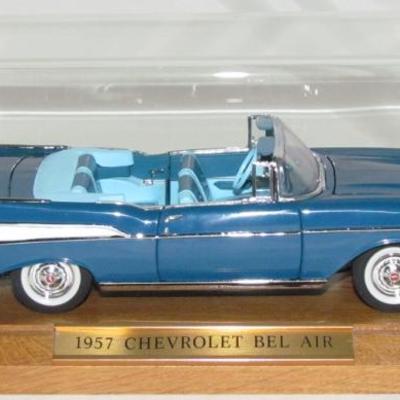1957 Chevrolet Bel Air on Oak Base Display Case