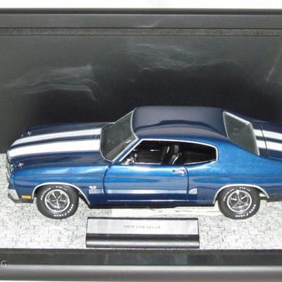 1970 Chevelle in Black & Clear Display Case  