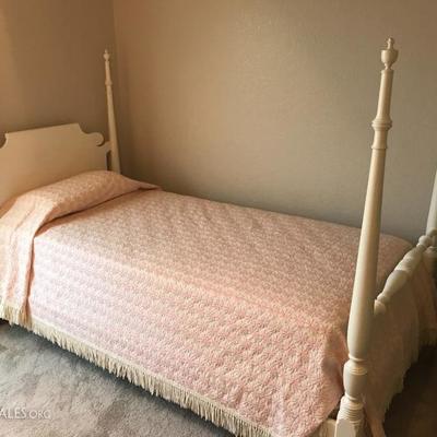 Antique White Painted Four Poster
Twin Beds   425.00 pair (mattresses and box springs included) (spreads and linens priced separately)