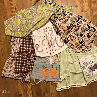 Vintage Aprons & Smocks