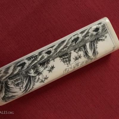 Scrimshaw Box 6.75