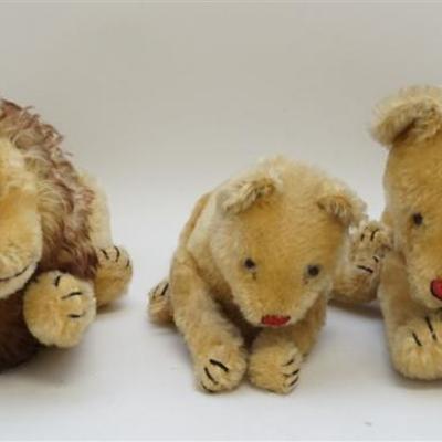 Vintage Steiff Mohair Lion Family - complete.This is a complete Lion family!! Leo, his wife and cub 1949-1954. A real find for the...