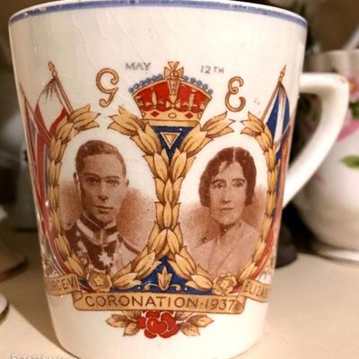 King George VI & Queen Elizabeth 1937 Coronation Commemorative Cup