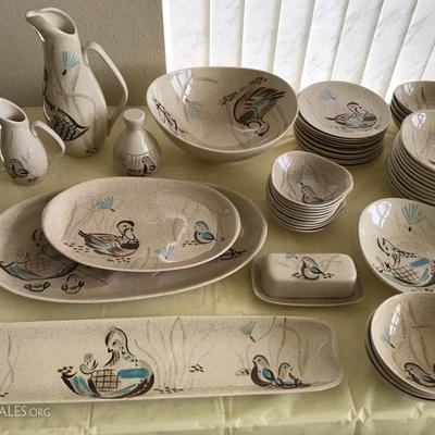 Large collection Redwing pottery Bob white- 