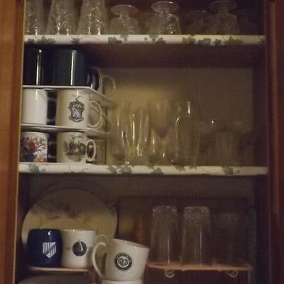 FVM081 Surprise Cupboard of Glassware and Mugs!
