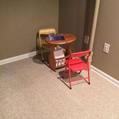 Children's folding chairs and side table