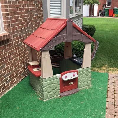 Little Tikes children's playhouse