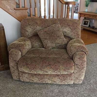 Over-sized paisley recliner