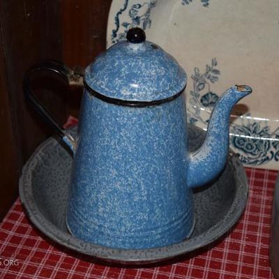 graniteware pot 