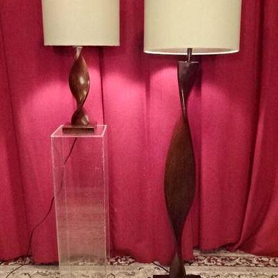 2 PIECE SET CARVED WOOD LAMPS INCLUDES SPIRAL BASE FLOOR LAMP AND TABLE LAMP