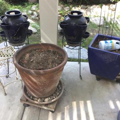 Pots for garden 