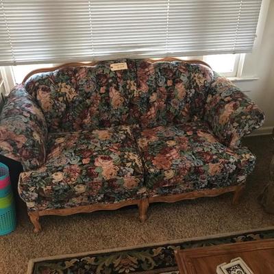 Flowered couch excellent condition 