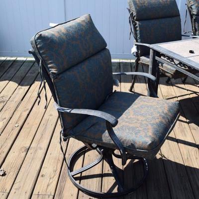 outdoor swivel chair 