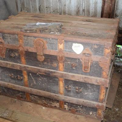 antique trunk 