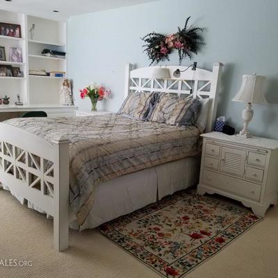  QUEEN BEDROOM FURNITURE INCLUDES COMPLETE  BED, 2 NIGHT STANDS $650 OR BEST OFFER