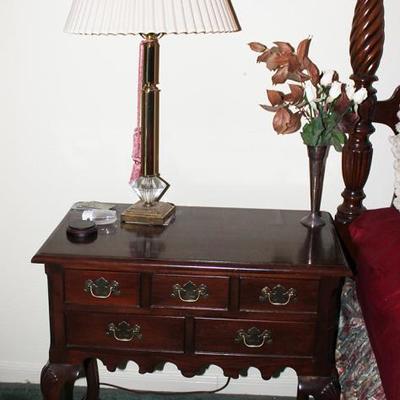 Night Stand Chest, Lamps