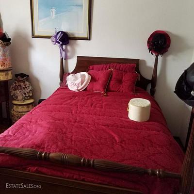 Vintage 4 Poster Twin Bed