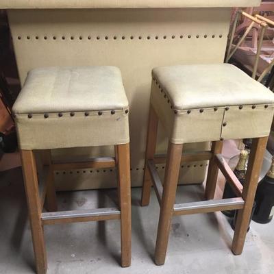 retro vinyl bar & bar stools