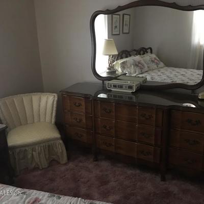 High End Solid Wood Bedroom Set including Bed, Dresser, Mirror & Chair.
