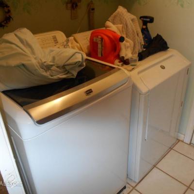nice washer and dryer