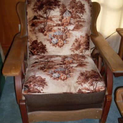 WESTERN STYLE CHAIR