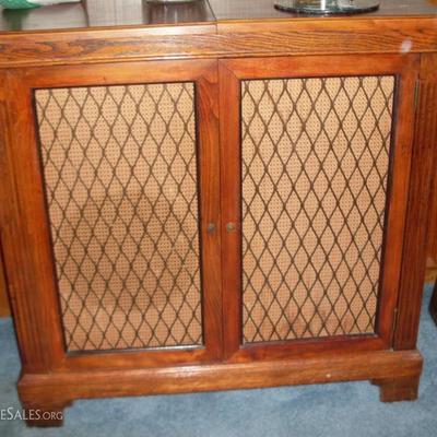 STEREO CABINET WITH STEREO AND RADIO