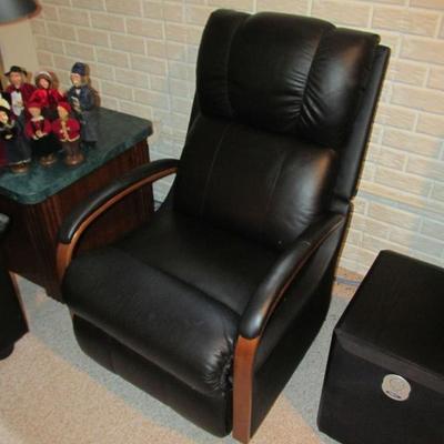 La-Z-Boy black leather chair