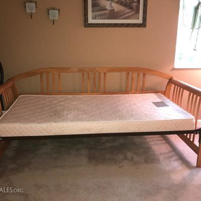 Day bed 