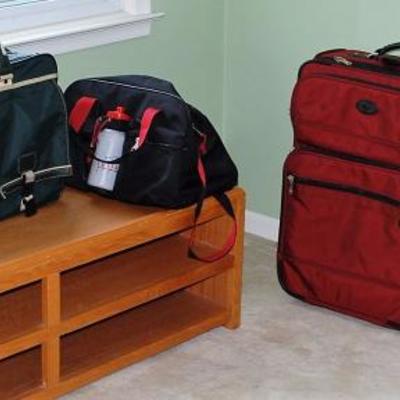Luggage and Bags: Samsonite, Eddie Bauer, Pathfinder, Eagle Creek, Antler, American Eagle, Swiss Travel Products, and More