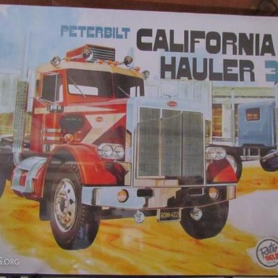 Amt Peterbilt California Hauler 359 Factory Sealed Mint in Box Model Kit