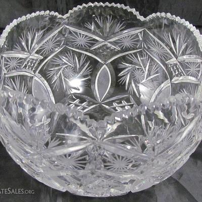 Beautiful Brilliant Cut Crystal Bowl Sawtooth Rim with Pinwheel and Star Cut Pattern (4 1/4