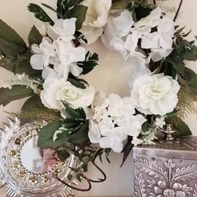 Home Accents, Wreathes and Silverplate Box