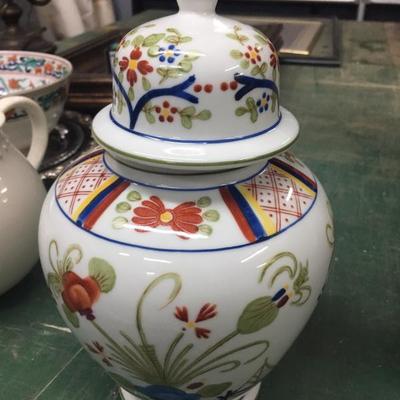 Oriental jar